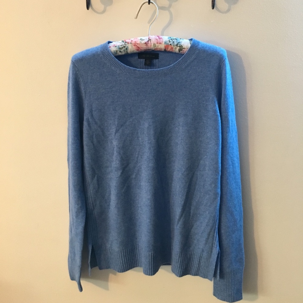 100% Cashmere Sweater by Saks Fifth Avenue